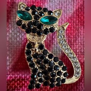 Kitty Cat Stylized Black Rhinestone Brooch Beautiful Statement Pin NIP Cute❣️
